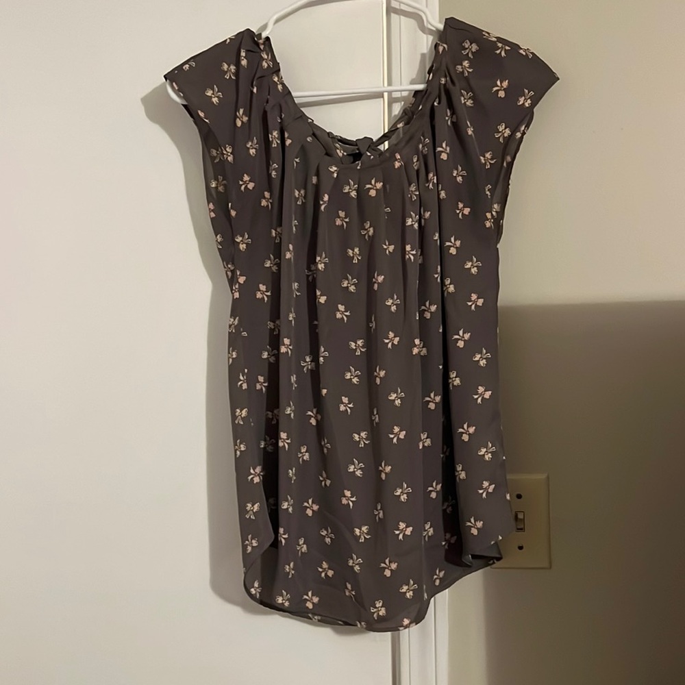 Lauren Conrad Blouse size medium